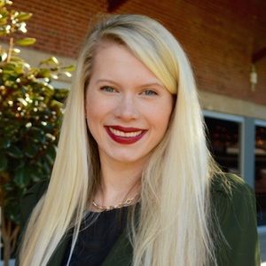 Meet your Posher, Chloe